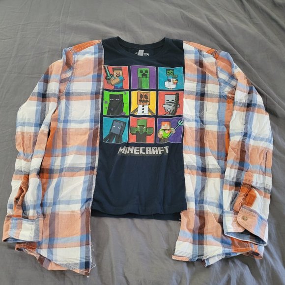 Minecraft Flannel Shirt - Picture 1 of 3